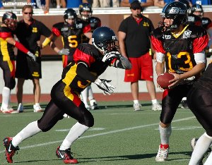 Daniel Berg runs for 173 Yards to earn the German MVP Titel but could not prevent the french win
(c) EFAF